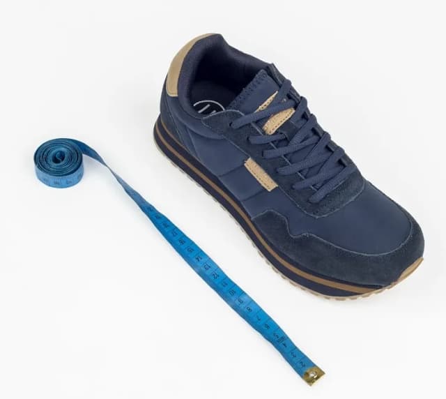 38 jaki to rozmiar buta? Odkryj, co naprawdę oznacza ten rozmiar