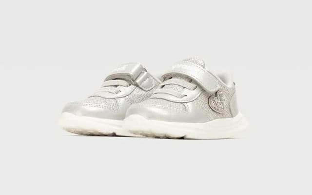 Jak wybrać buty dla rocznego dziecka, aby uniknąć błędów przy zakupie